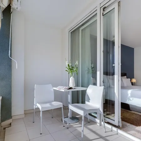 Bb Bed & Breakfast 4*