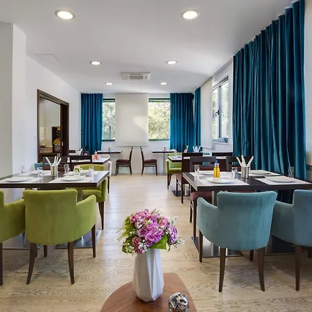 Bb Bed & Breakfast 4*