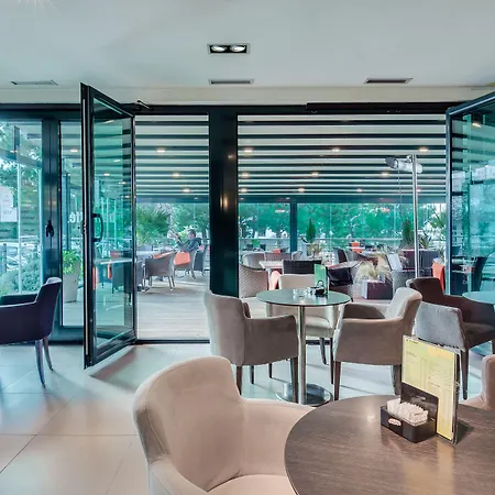 Bb Bed & Breakfast 4*