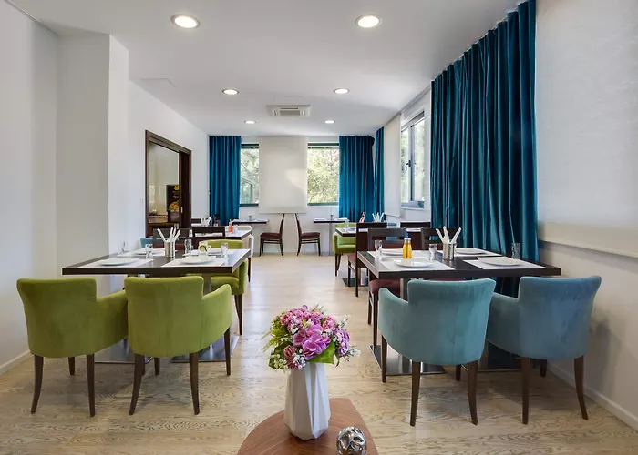 Bb Bed and Breakfast 4*