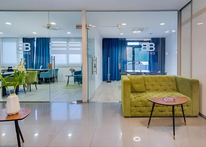 Bb فندق مبيت وإفطار 4*